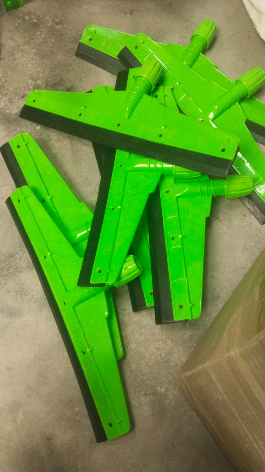  Wiper Frame