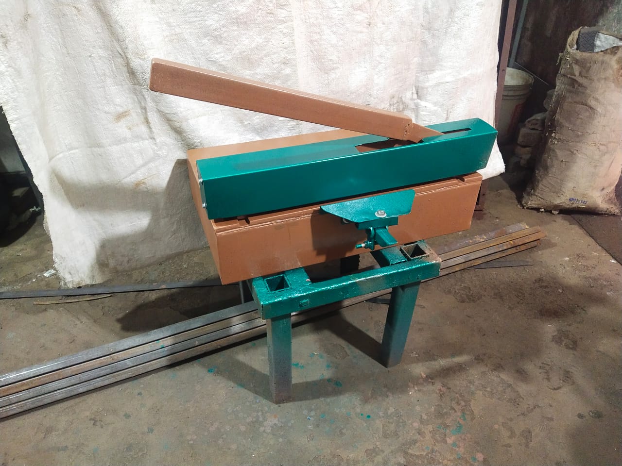 Wiper Sheet Cutting