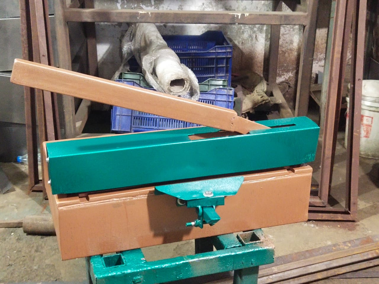 Wiper Sheet Cutting